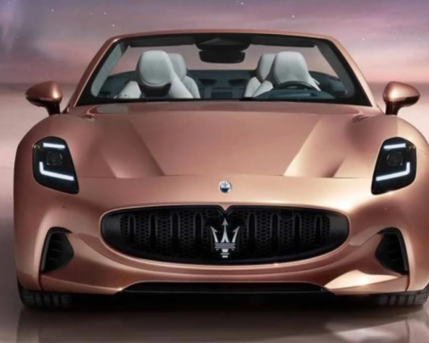 От 200 тыс долларов и выше: в честь 110-летия Maserati представила кабриолет