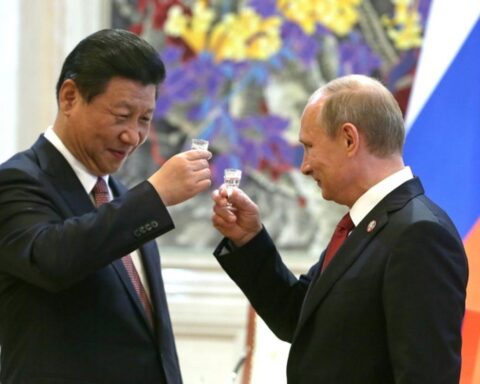 Эксперт из РФ: визит Путина в Китай увеличит поставки для нужд войны