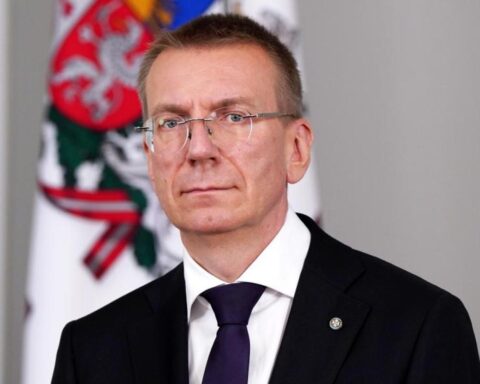 Железного занавеса с Россией нет - признание президента Латвии