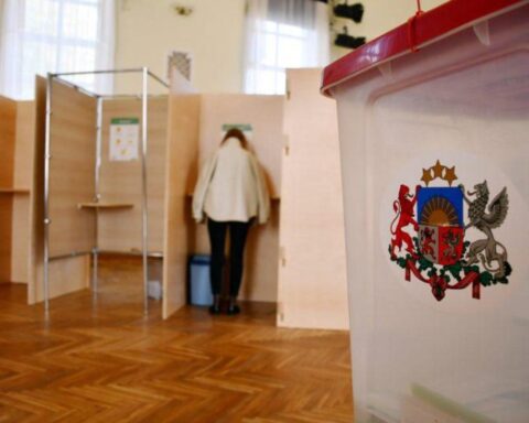 Новые рейтинги латвийских партий удивили прямо перед выборами