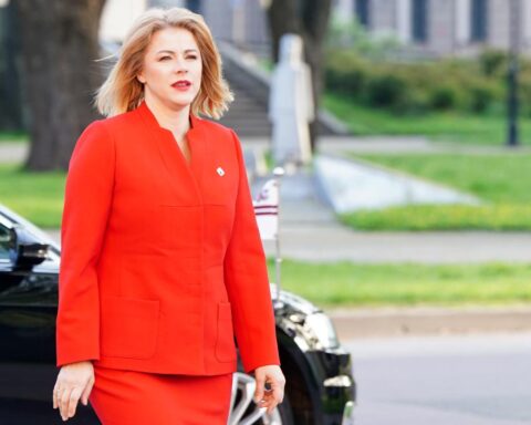 Налоговая политика по-латвийски: к кому правительство залезет в карман?