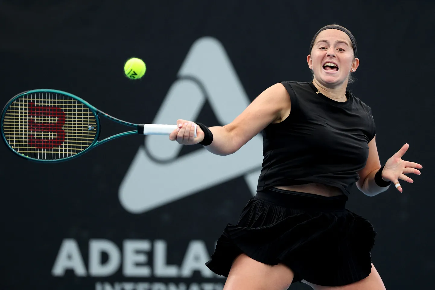 Остапенко вышла в полуфинал турнира WTA 500 в Штутгарте