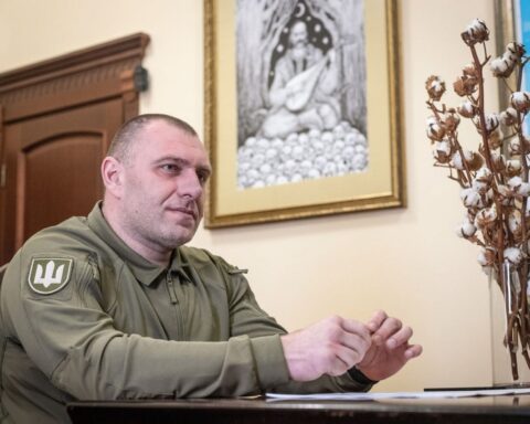 Глава СБУ сообщил о предотвращенных покушениях на президента Зеленского в Жешуве и Киеве.