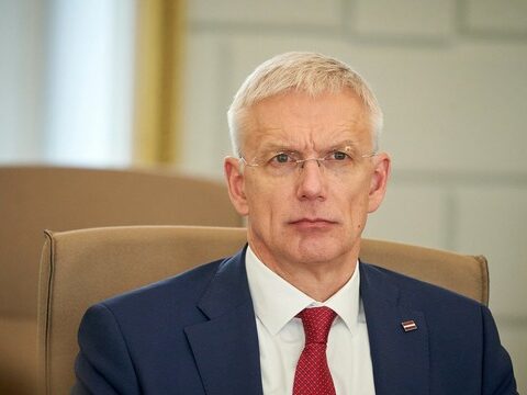 Кариньш поддержал уволившихся чиновников после неудачных выборов: "Общество смешивает ошибку с умышленным злодеянием"