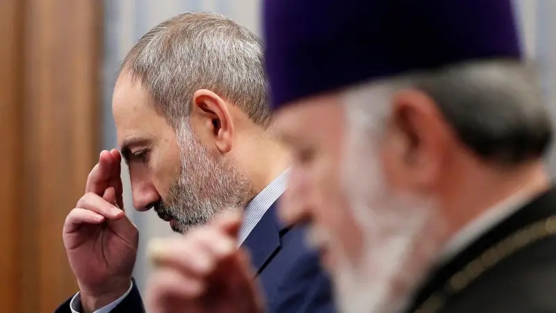 Конфликт между премьер-министром Пашиняном и армянской церковью: риски раскола в обществе.
