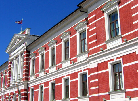 Лиепая единственный город Латвии без женщин во власти