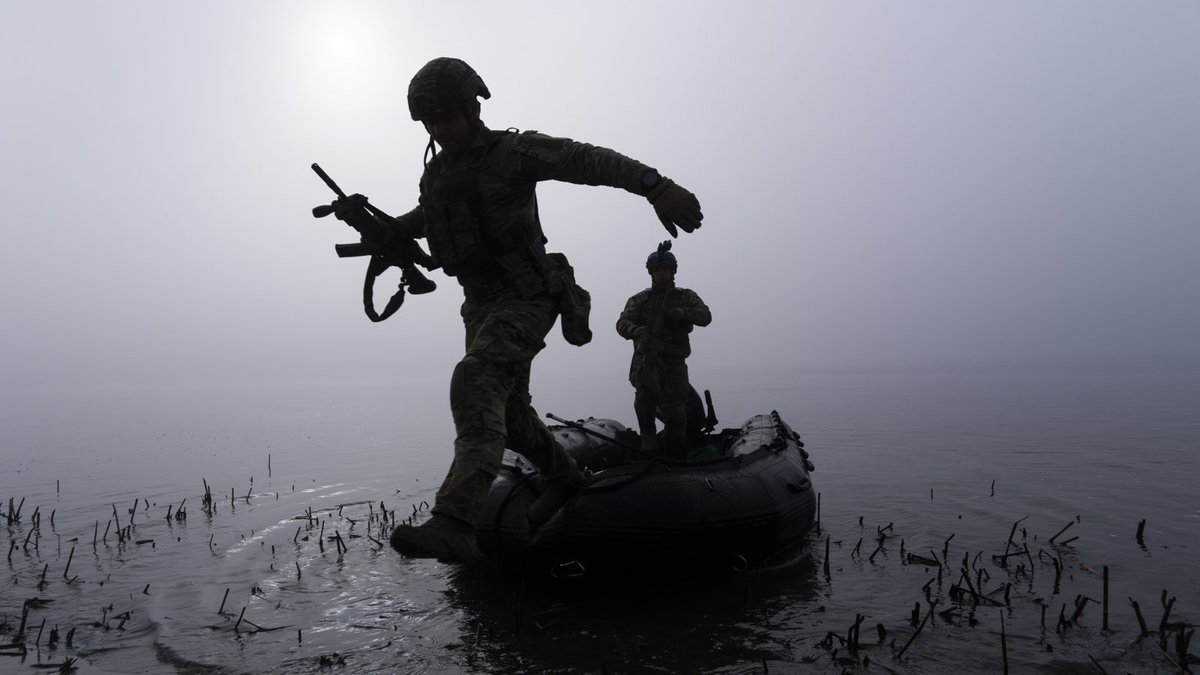 Захвачено первое село в Днепропетровской области, заявляют российские источники