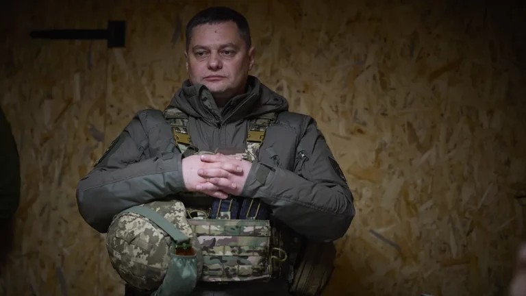 Зеленский назначил нового командующего Сухопутными войсками ВСУ, прошедшего обучение в США и имеющего опыт работы за границей.
