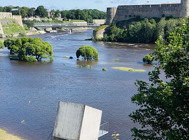 Циклон в Финляндии и Эстонии: наводнение в Нарве, массовые отключения электричества