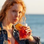 Эксперты определили самый безопасный алкоголь для употребления в жару