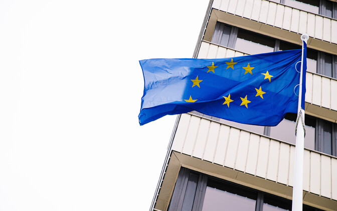 ЕС продлил секторальные санкции против России на полгода