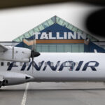 Finnair отменяет около 100 рейсов в понедельник