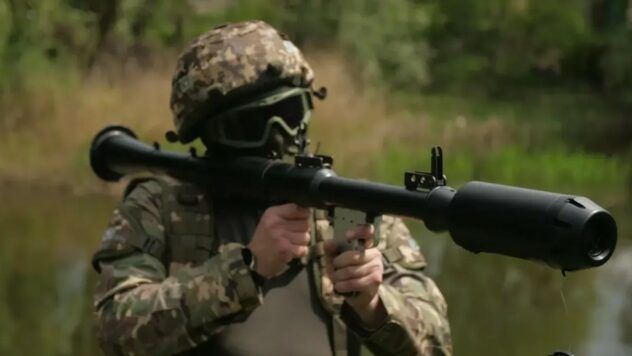 Гранатометчики обучаются с использованием современных лазерных тренажеров — Минобороны