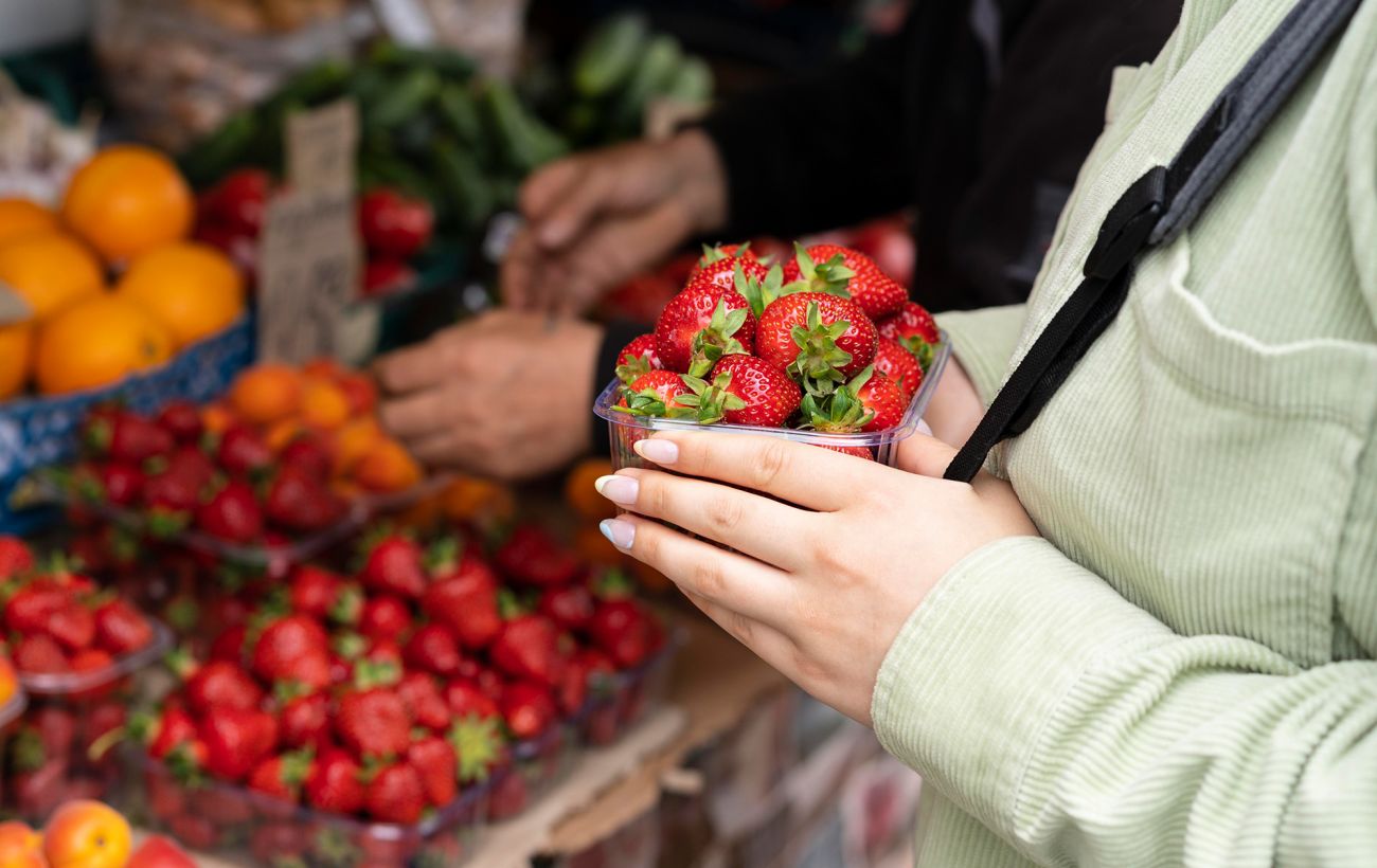 Клубника уходит с рынка: советы по выбору идеальной ягоды в конце сезона
