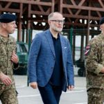 Пенсии военных останутся неизменными после реформы, сообщает министр