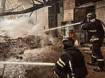 Россия атакует киевскую станцию метро, пока Украина испытывает транспортный коллапс