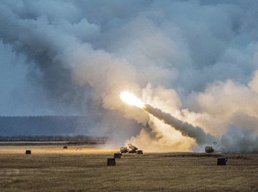 США прекращают поставки ранее обещанного оружия Украине