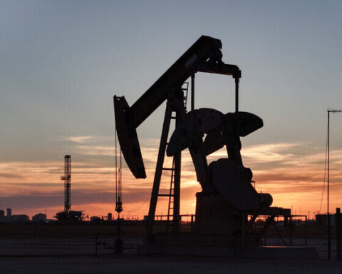 Страны ОПЕК+ сообщили об увеличении объемов добычи нефти