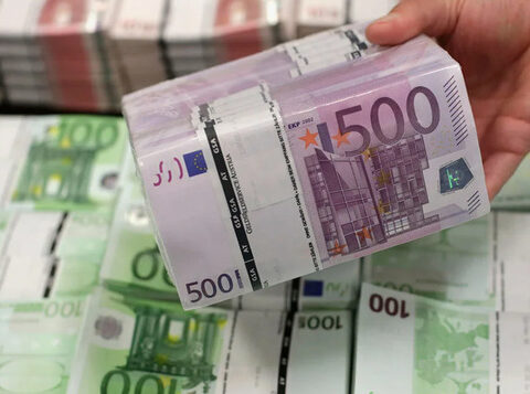 В Латвии госдолг на душу населения втрое выше, чем в Украине