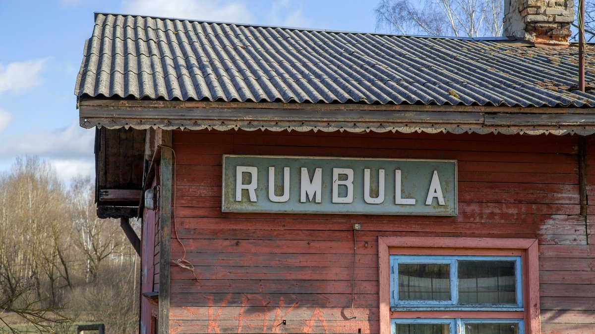 В Риге введён запрет на купание на пляже "Румбула" в реке Даугава