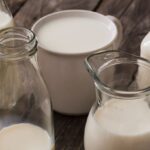 Что полезнее для здоровья: греческий йогурт или кефир
