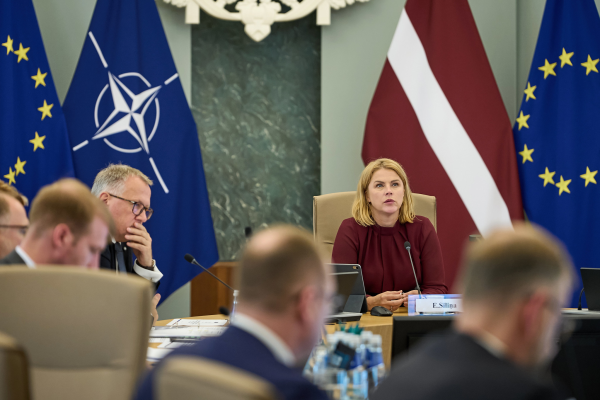 Коалиция обсуждает бюджетные сокращения, зарплаты медиков и выход airBaltic на биржу