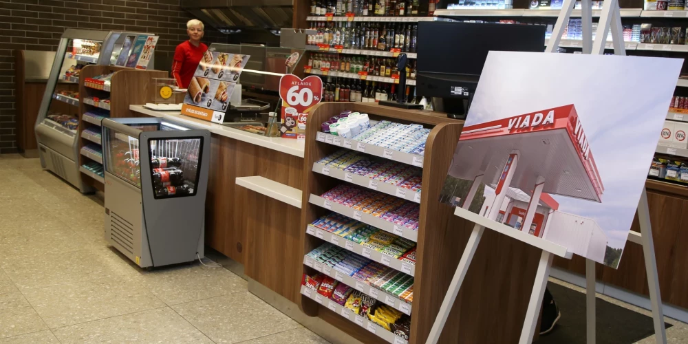 Латвии не хватает ресторанов: жизнь сосредоточена на автозаправках