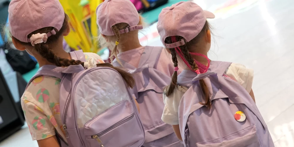 Латвийский интернет-магазин выделил два популярных школьных предмета перед 1 сентября