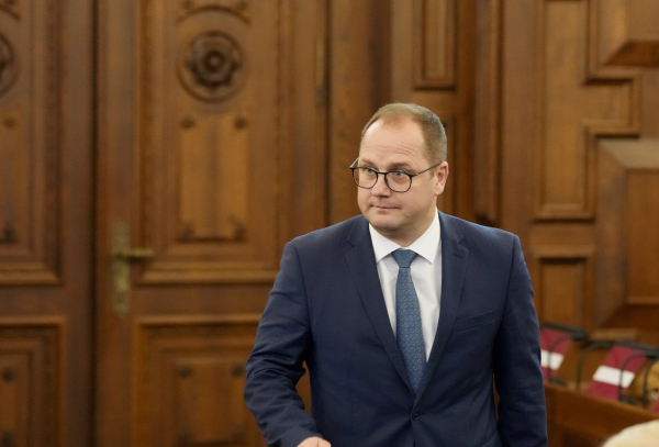 Министр Чударс: сокращение расходов в VARAM, но сокращение штатов не планируется