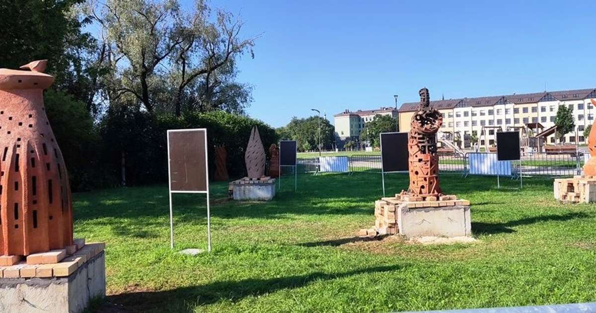 На острове Паста установлены новые керамические скульптуры