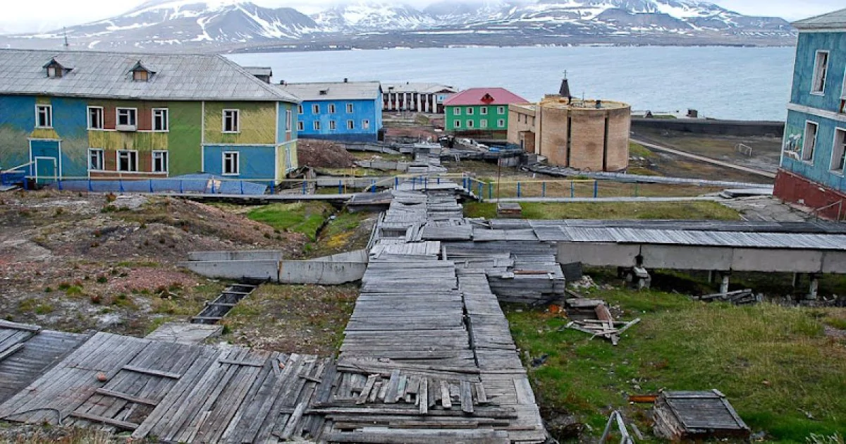 Российский анклав Баренцбург усиливает напряжение на Шпицбергене
