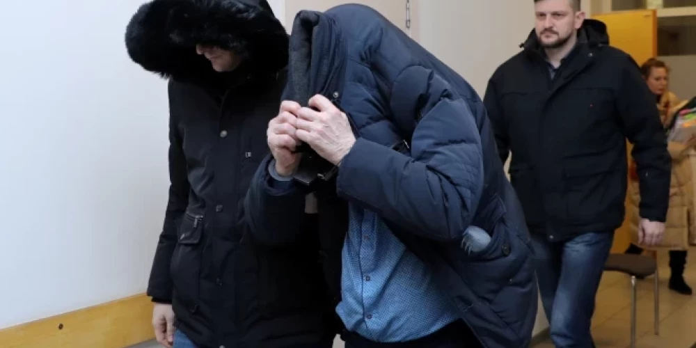 Суд признал Игоря Бабкина виновным в мошенничестве с лифтами в Риге