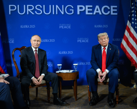 Трамп и Путин: какой прогресс на переговорах и кто лжёт?