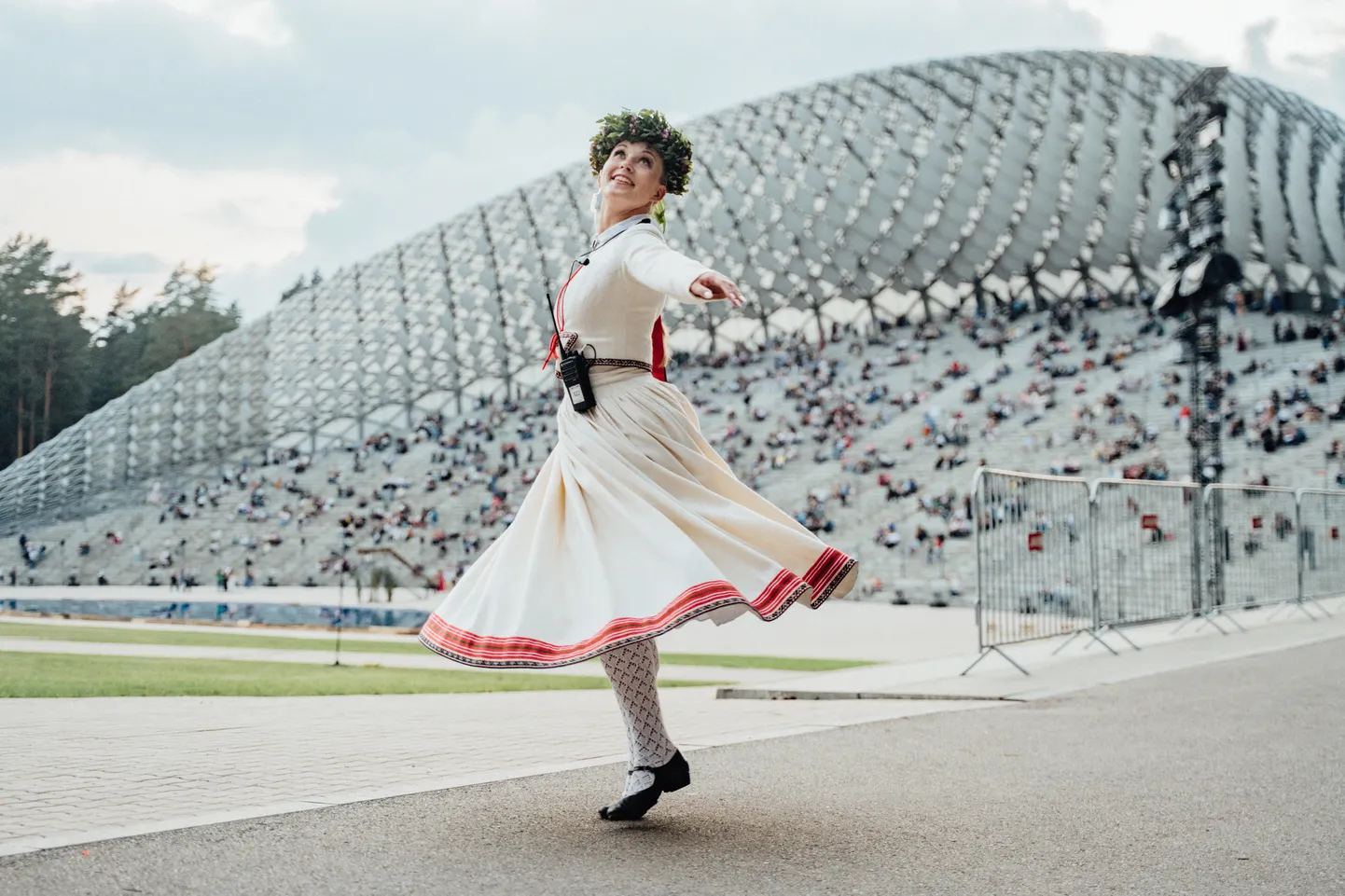 Тысячи участников приняли участие в танцевальном эпосе Düna