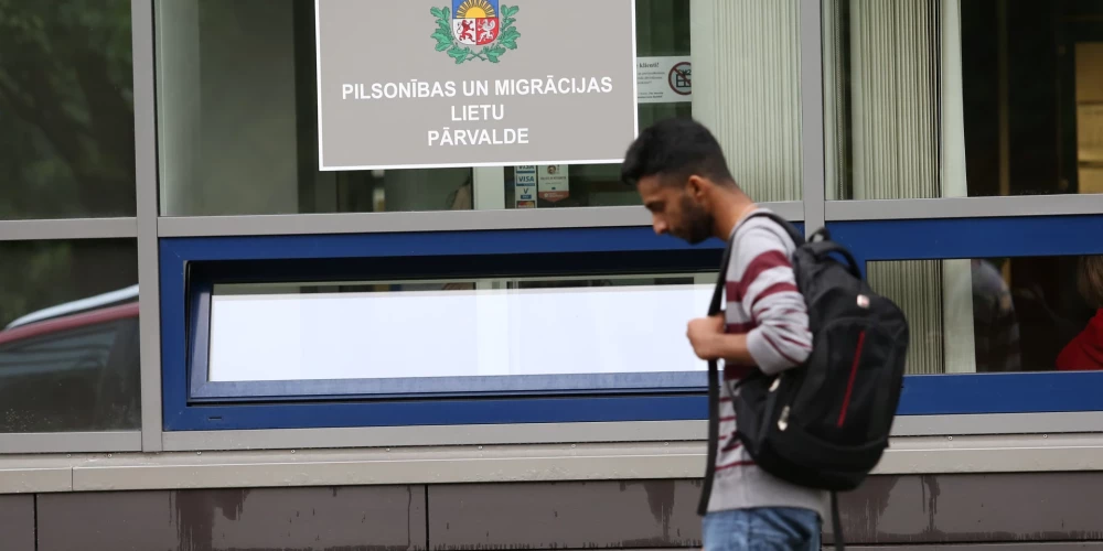 Вице-мэр Риги предупредил мигрантов о начале масштабных полицейских рейдов через месяц