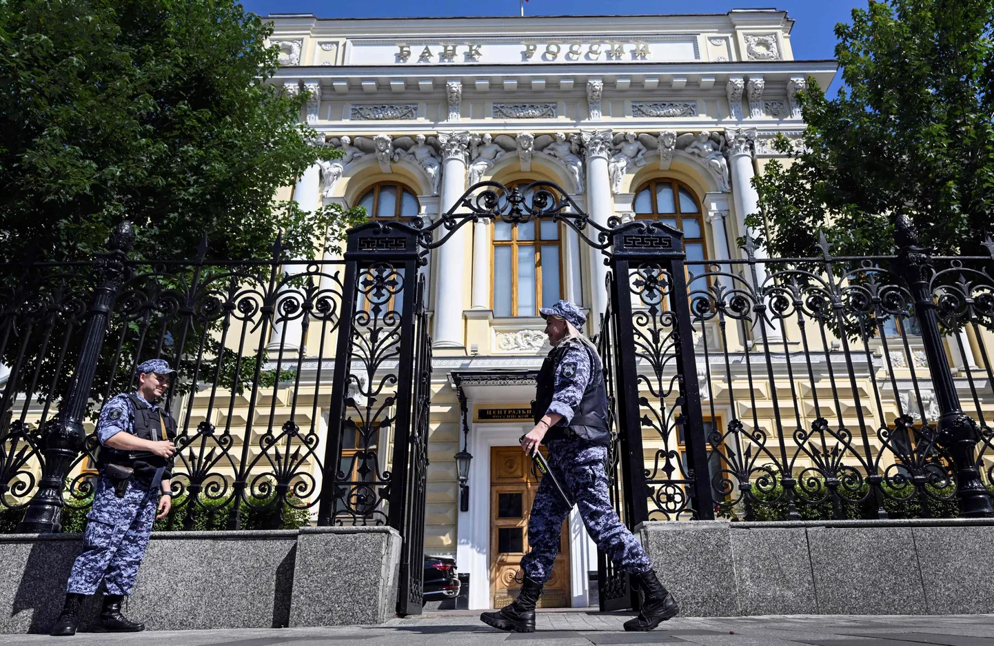 Военная экономика России под давлением: возможные последствия для оборонной сферы