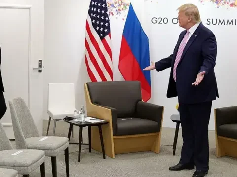 Встреча Трампа и Путина в Аляске вызывает параллели с Мюнхенским соглашением