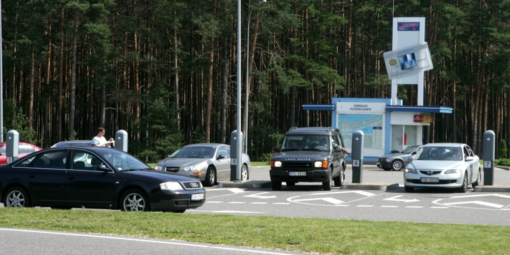 Юрмала планирует почти вдвое увеличить плату за въезд для туристов