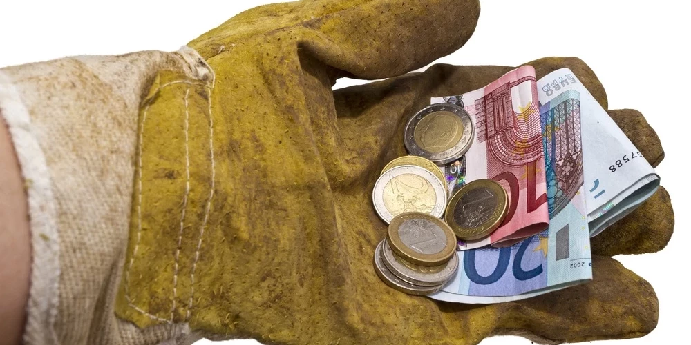 Зарплаты жителей Латвии: заметный рост при снижении влияния инфляции