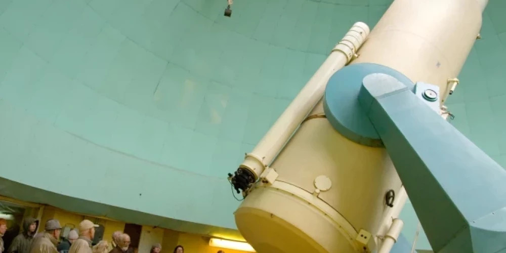 Астероид назван в честь известного латвийского врача Андрея Эрглиса