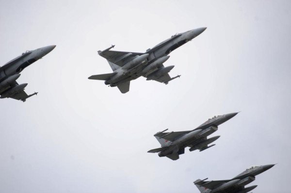 Балтия требует преобразования миссии НАТО по патрулированию в миссию ПВО