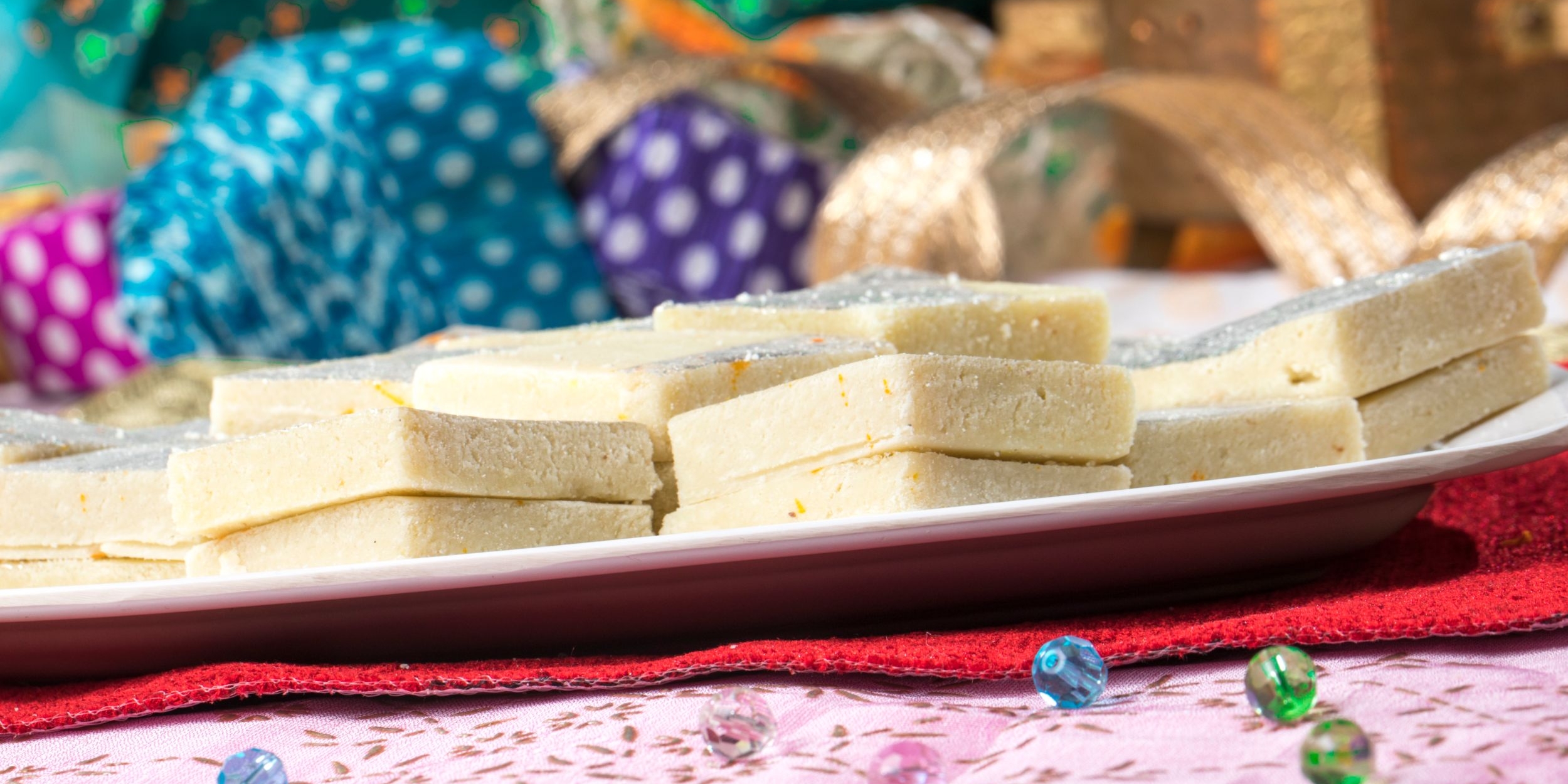 Бурфи из кешью — индийские сладости из орехов