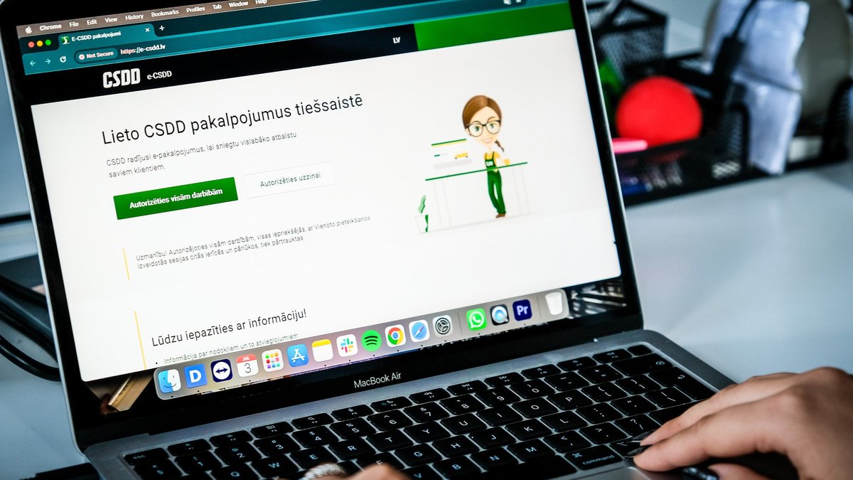 CSDD вводит регистрацию электросамокатов и велосипедов через пакоматы