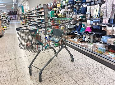 Цены на продукты в еврозоне выросли на треть с 2019 года, несмотря на снижение общей инфляции
