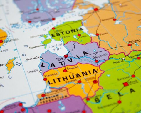 Еврокомиссия усиливает оборону в ответ на угрозы для стран Балтии