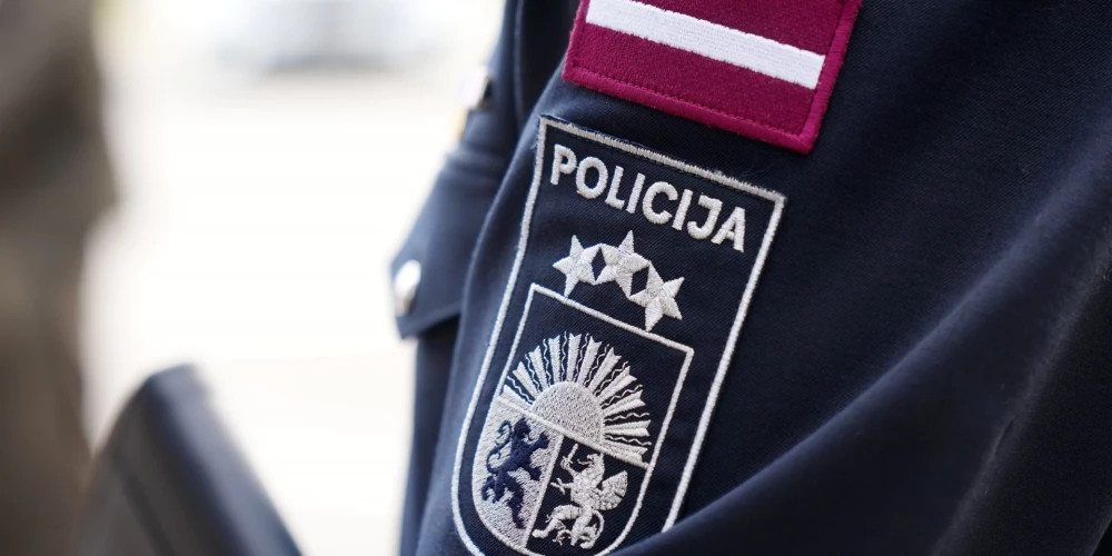 Инцидент в Лиепае: отец обвиняет продавца в неподобающем поведении с дочерью