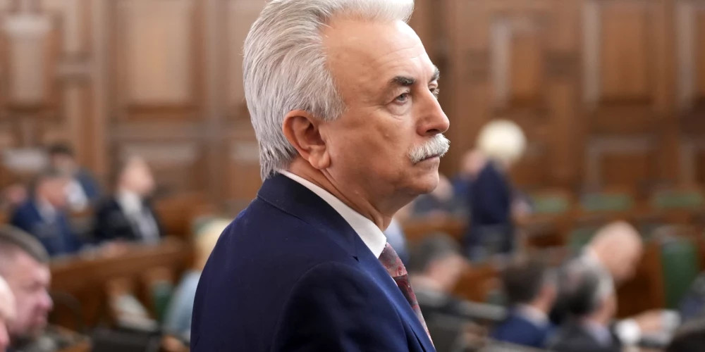 Компенсацию за КОЗ не взыщут с чиновника, расходы лягут на госбюджет