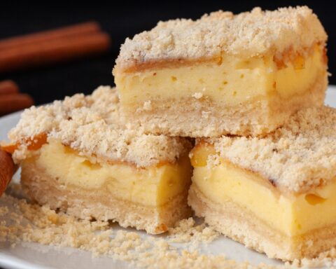 Королевская ватрушка с творогом и яблоками: пошаговый рецепт