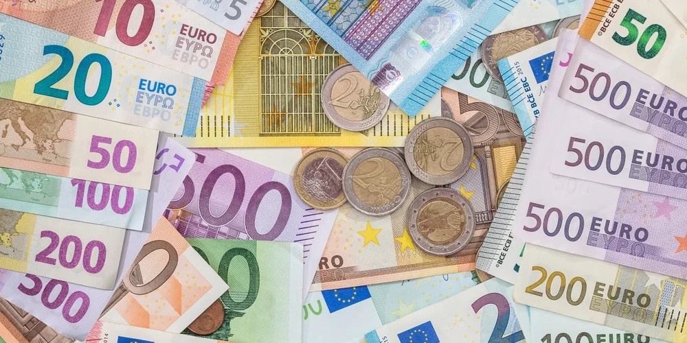 Латвия разместила 10-летние еврооблигации на 1,25 млрд евро с доходностью 3,583%