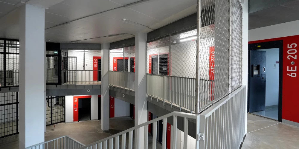 Новая Лиепайская тюрьма: экономия 5,3 млн евро и планы по закрытию старого комплекса